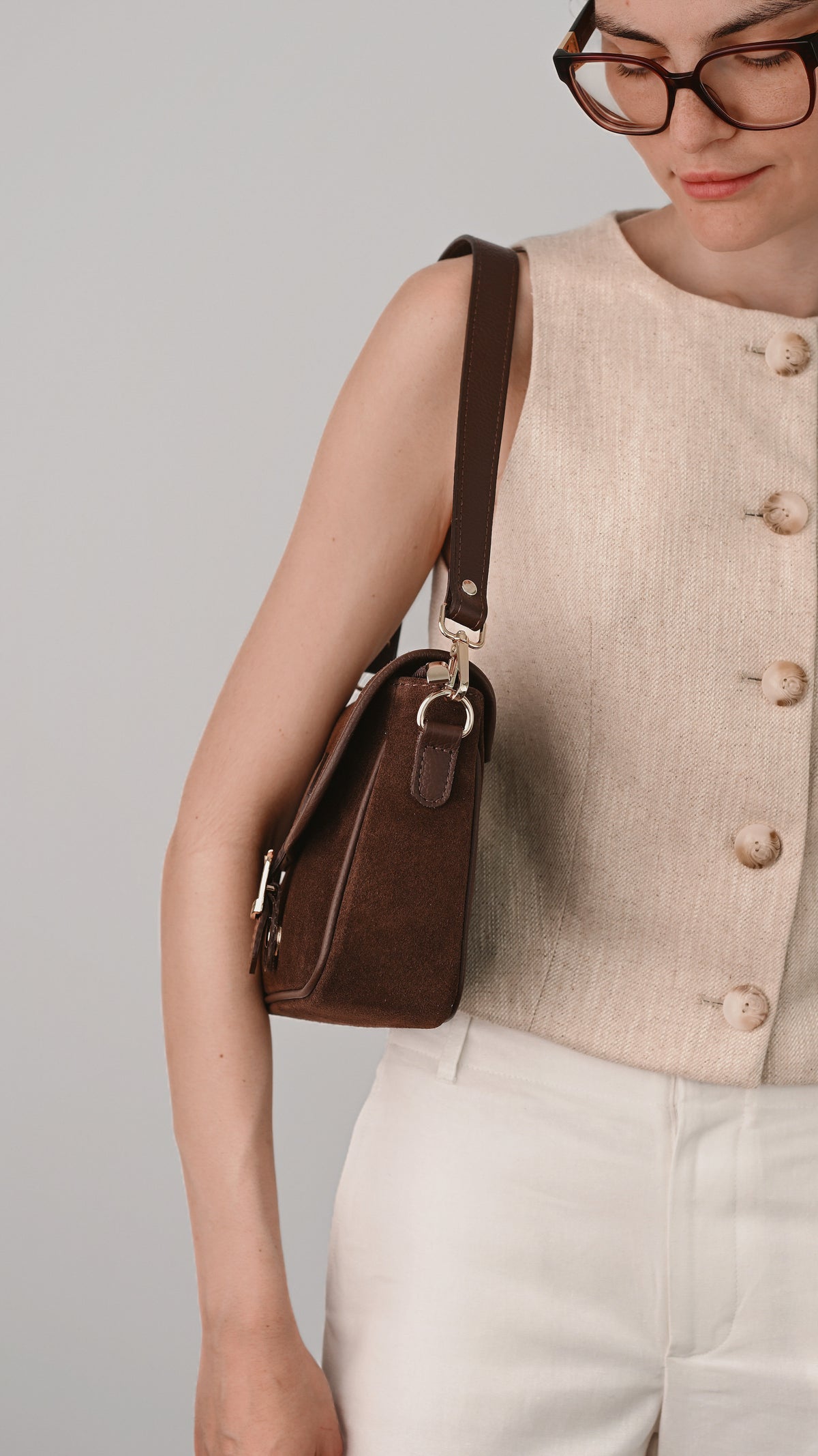 MILENA VELUR, CHOCOLATE BROWN