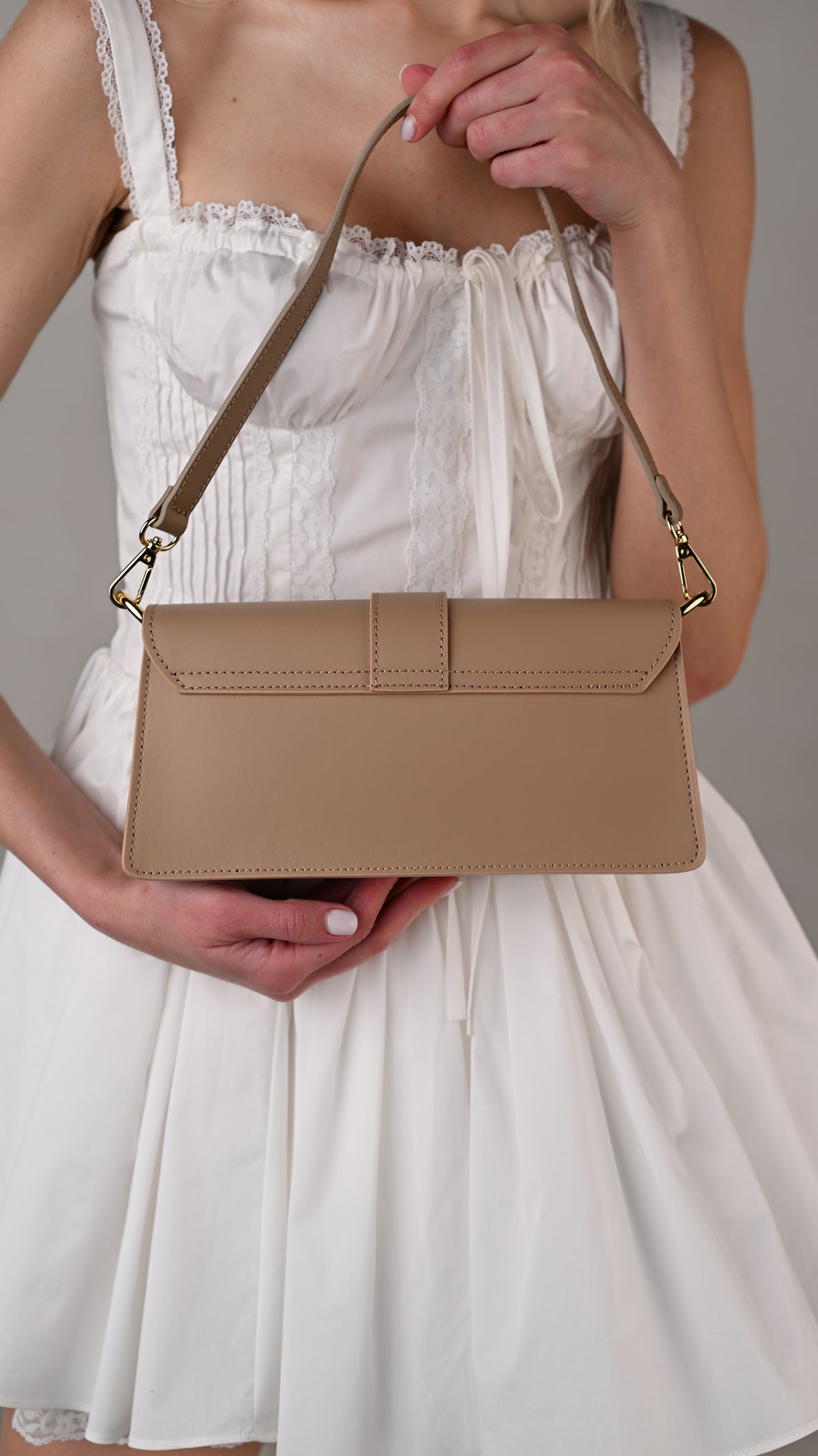 ALEXIA MOCHACCINO, TEXTURED GENUINE LEATHER.