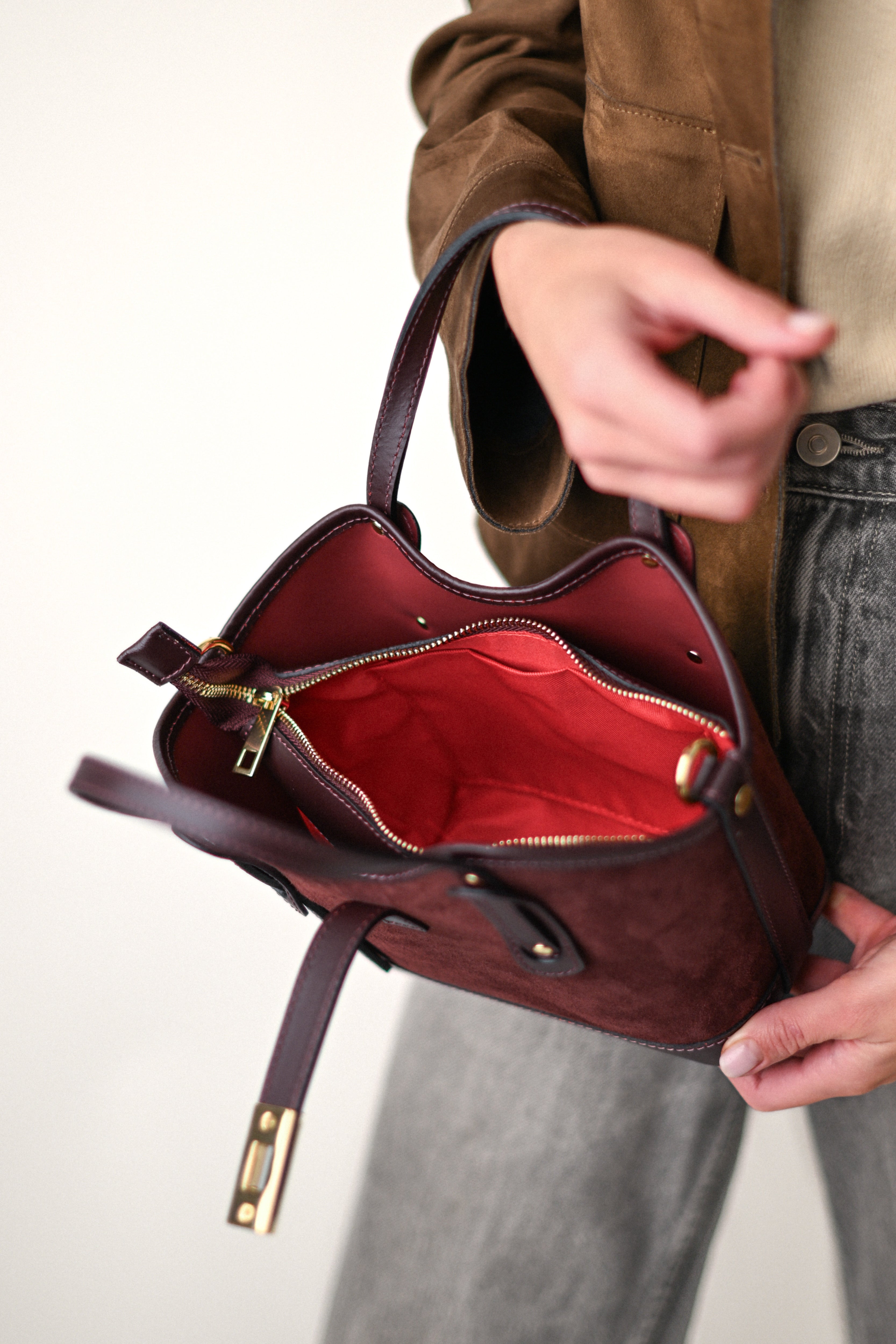 VANESSA MINI DUNKELBURGUNDER