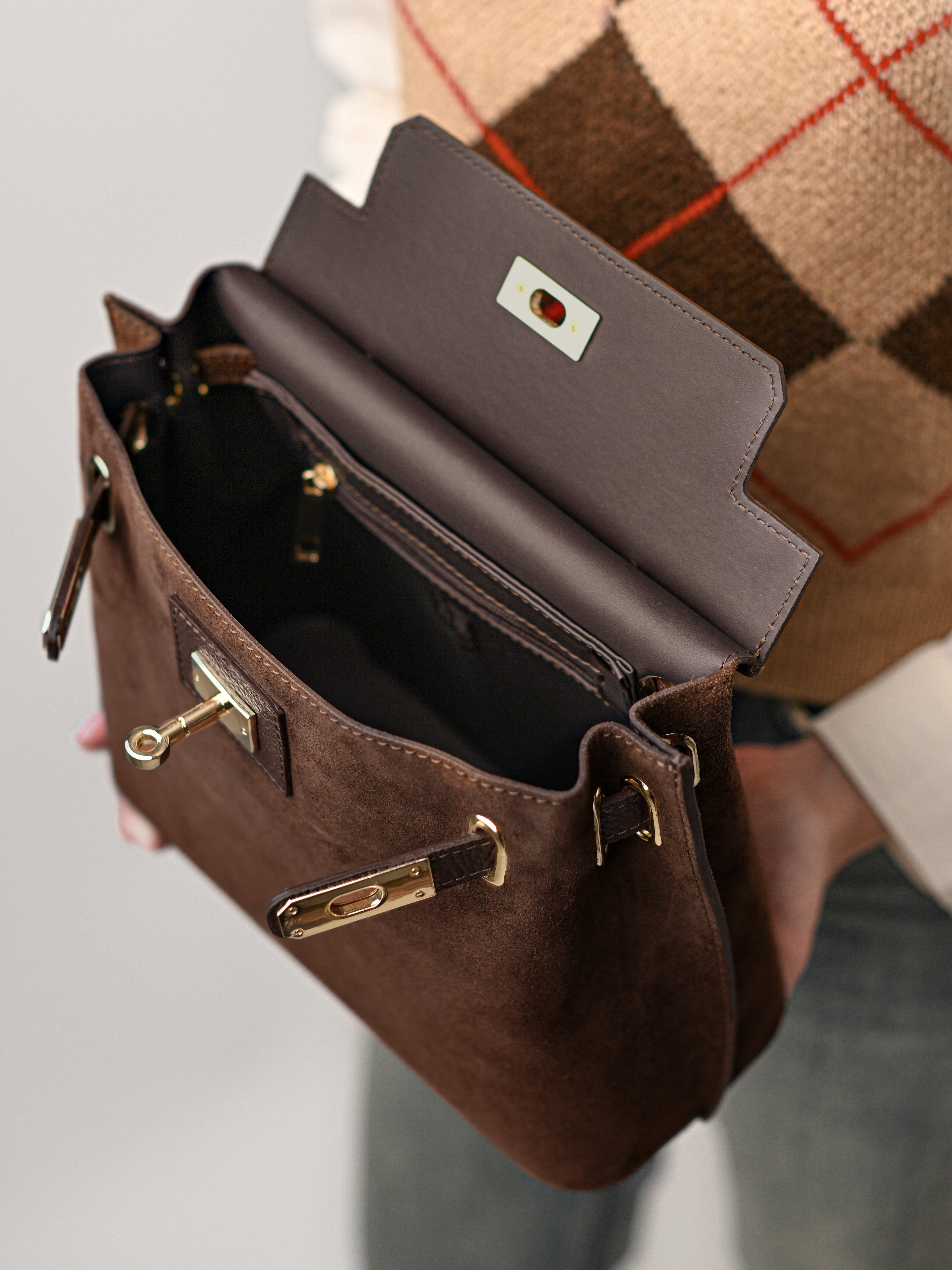 MIA VELUR DUNKLE SCHOKOLADE